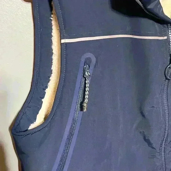 Lands End Faux Sherpa Vest, Size S (34-36)  Waterproof - Picture 6 of 6